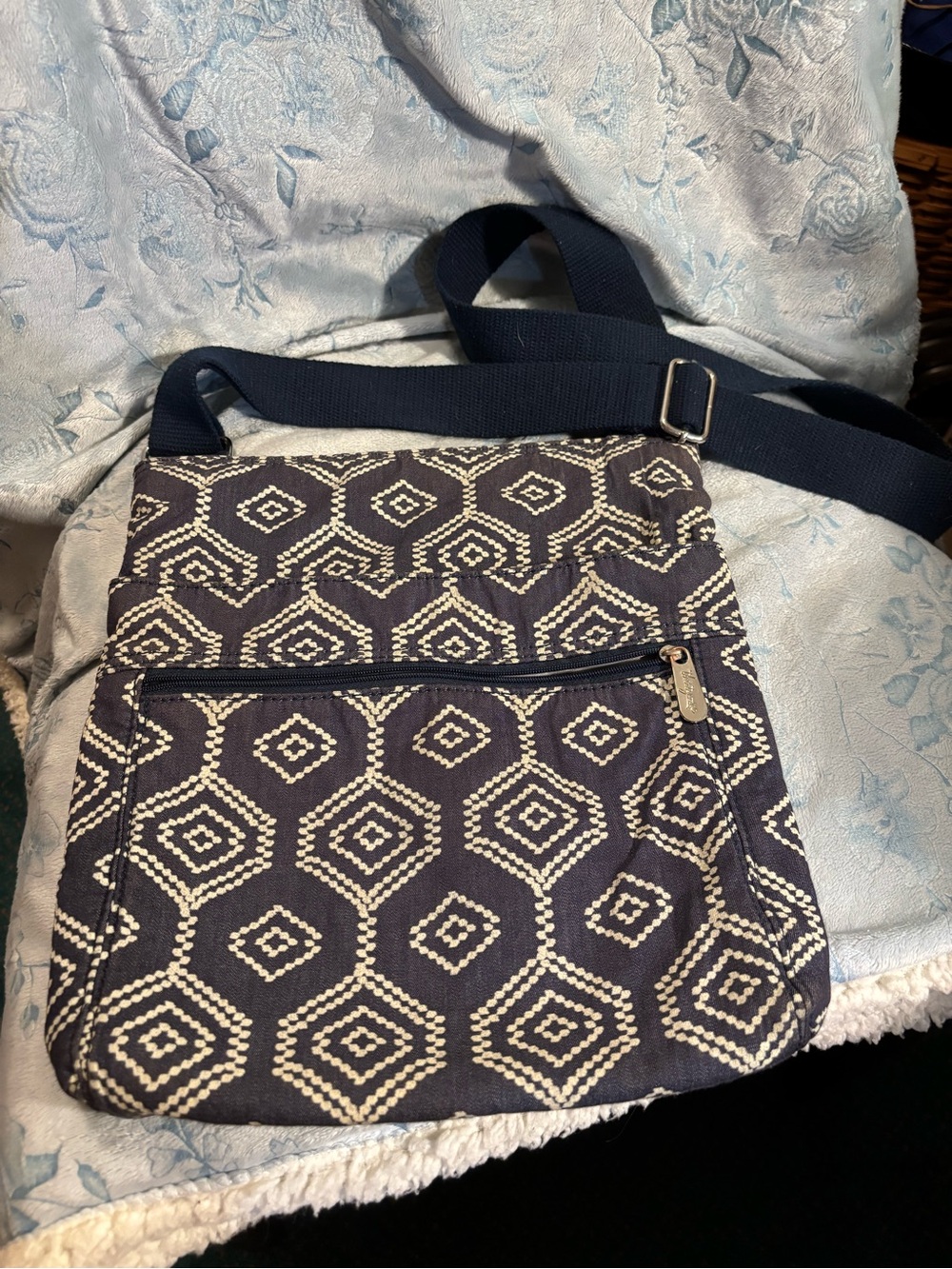 Thirty- One Navy Geometric Crossbody Bag - Women's Shoulder Bag